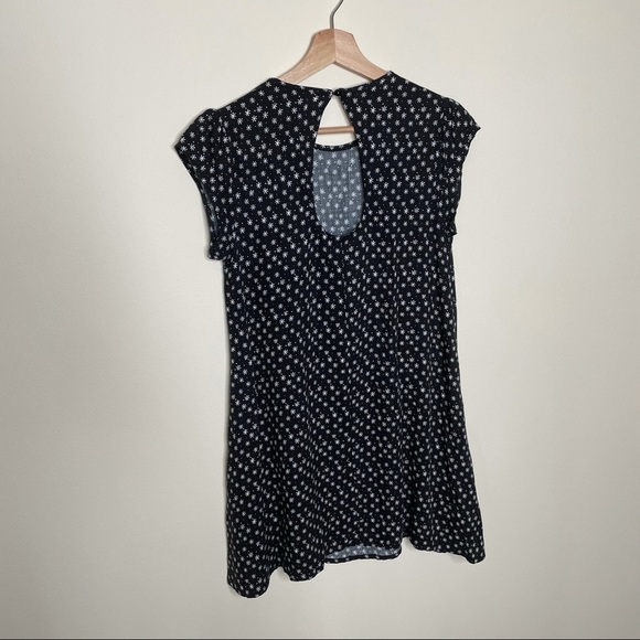 Urban Outfitters Floral Dress size xs - Picture 9 of 10